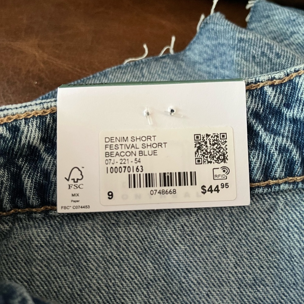 Garage festival jean shorts